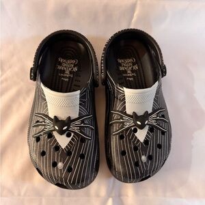 Disney’s The Nightmare Before A Christmas NEW CROCS W8/M6